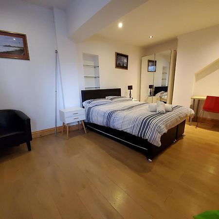 Hastings Pad Apartment Bagian luar foto
